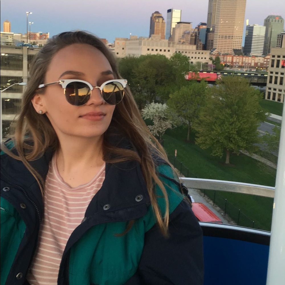 Meet your Posher, Julianna